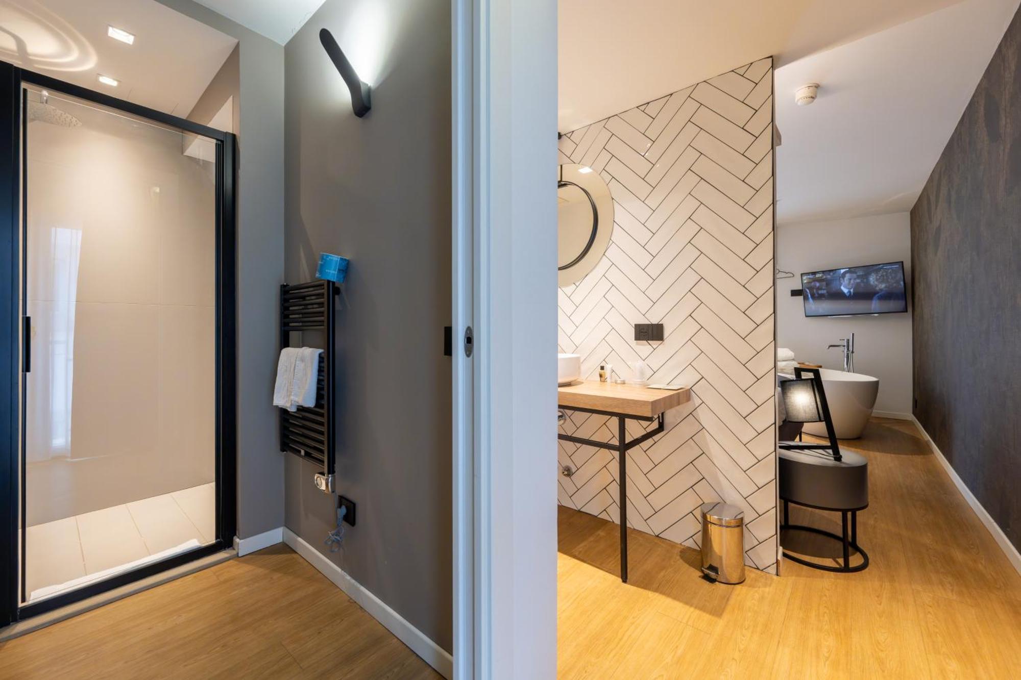 Meg Lifestyle Hotel & Apartaments ริชชิโอเน ภายนอก รูปภาพ