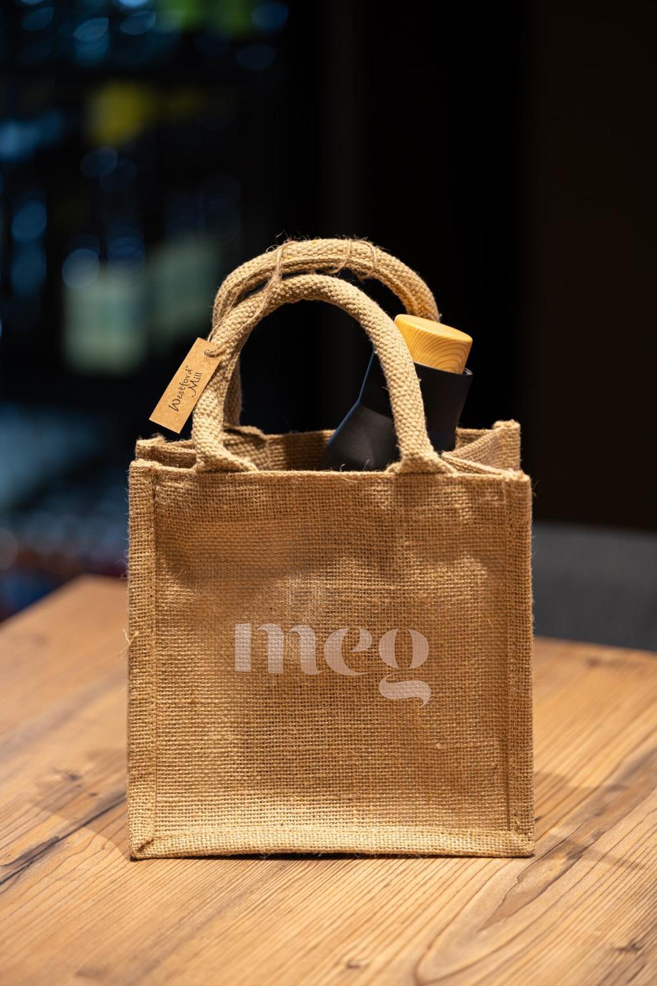 Meg Lifestyle Hotel & Apartaments ริชชิโอเน ภายนอก รูปภาพ